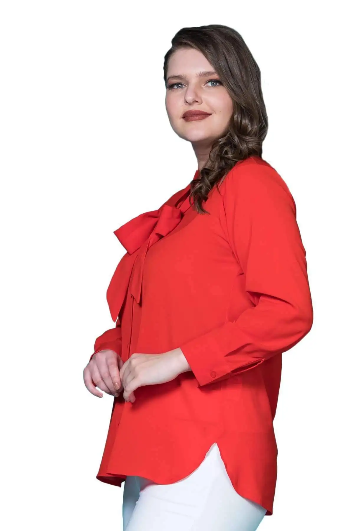 Рубашка из крепа с галстуком-бабочкой размера плюс Hanezza