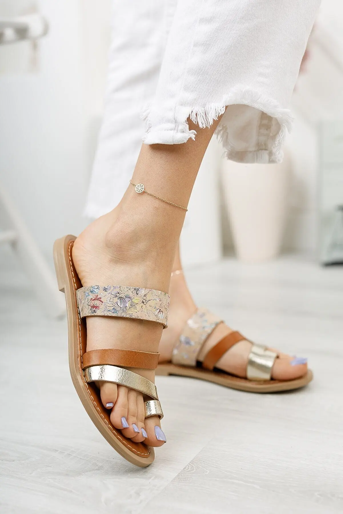 Женские шлепанцы 2022 летние модные удобные стильные Шлепанцы из натуральной кожи