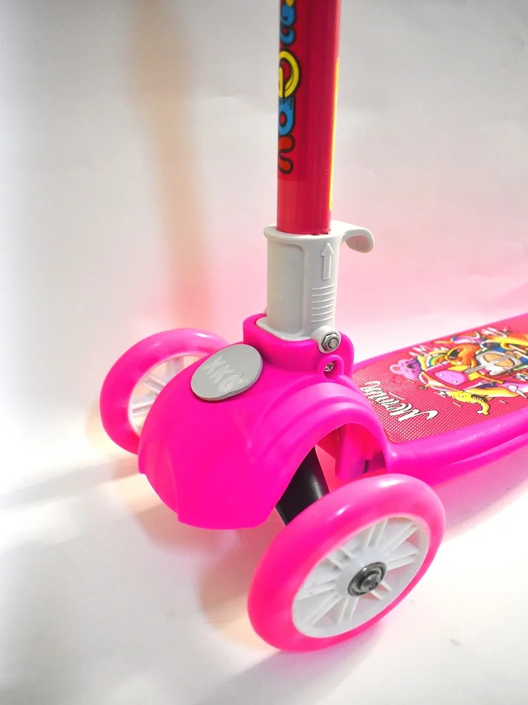 ДЕТСКИЙ САМОКАТ 3-Х КОЛЕСНЫЙ МАТЕРИАЛ КОЛЕС ПВХ ПЕРЕДНИЕ КОЛЕСА С ПОДСВЕТКОЙ