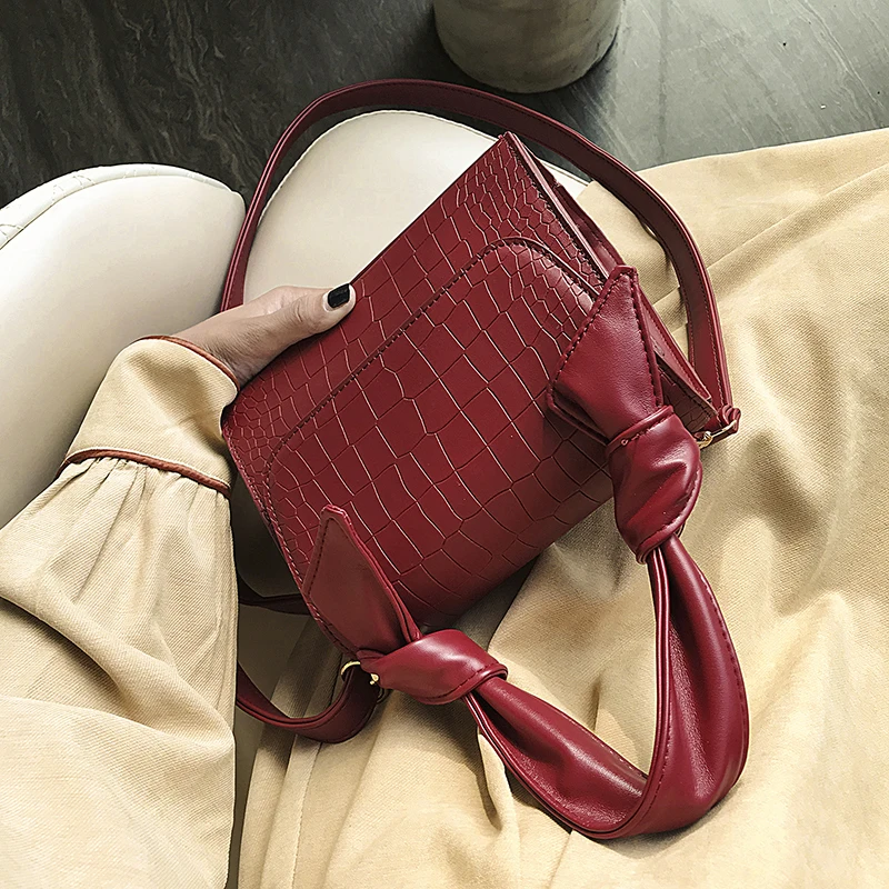 Женская кожаная сумка на плечо с узором 2020 модная компактная однотонная женские