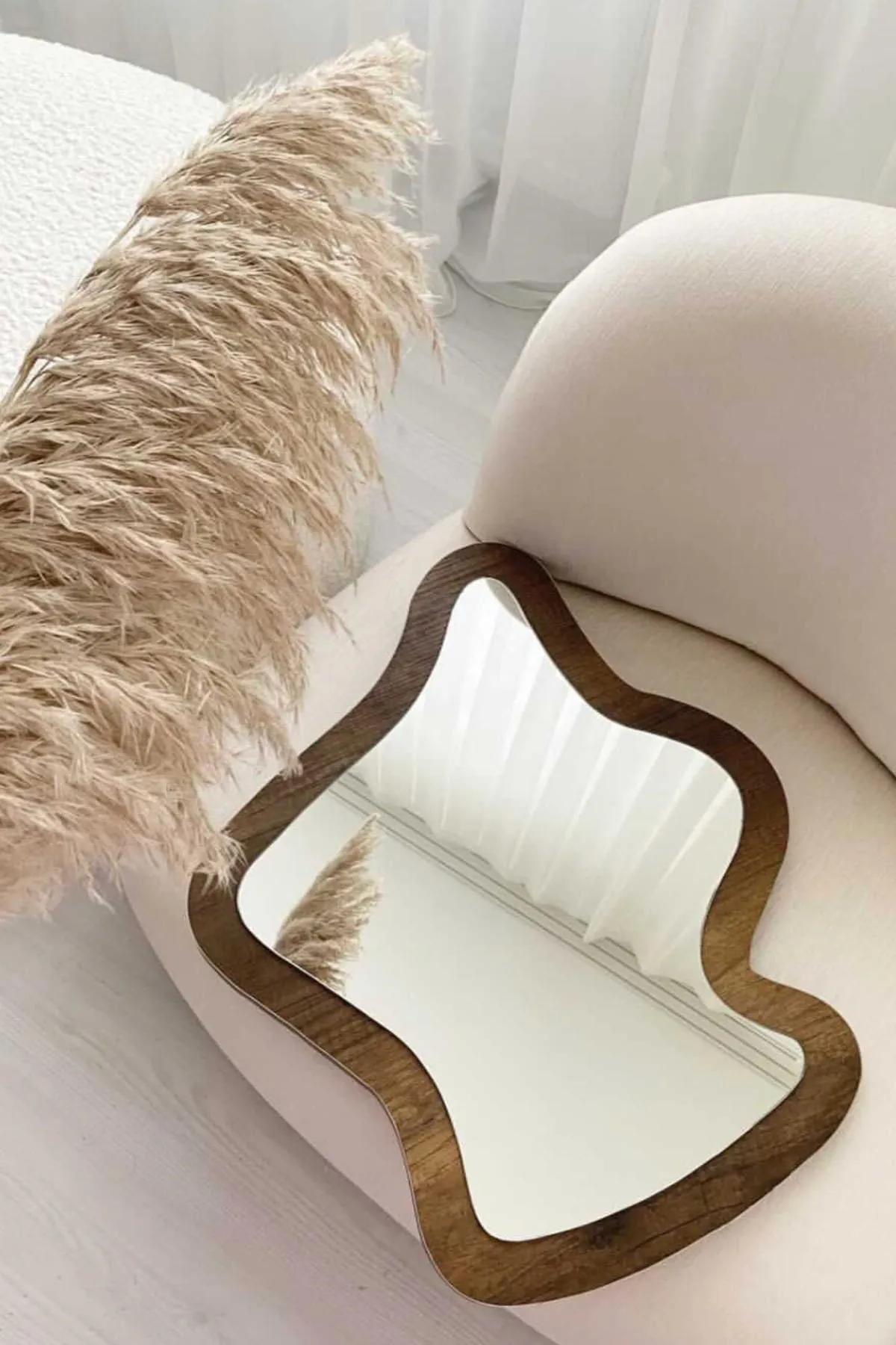 

Wooden Vintage Wall Mirror Decorative Home Stylish Decor Supplies Miroir Decoratif Creative Espejos de Pared Para Dormitorio