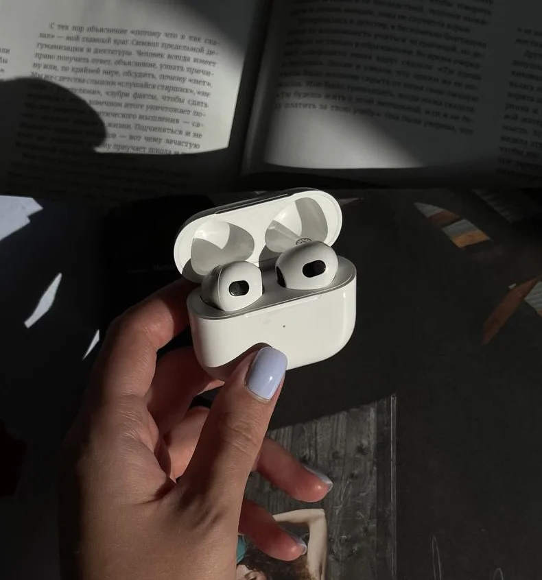 Беспроводные наушники Air 3 TWS с сенсорным управлением фирменной анимацией.