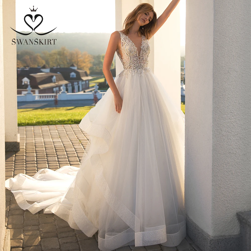 V-образным вырезом из бисера Свадебное платье Swanskirt A220 аппликации с низким вырезом на спине платье трапециевидной формы платье принцессы с рюшами, свадебное платье, Тюль Иллюзия vestido de noiva