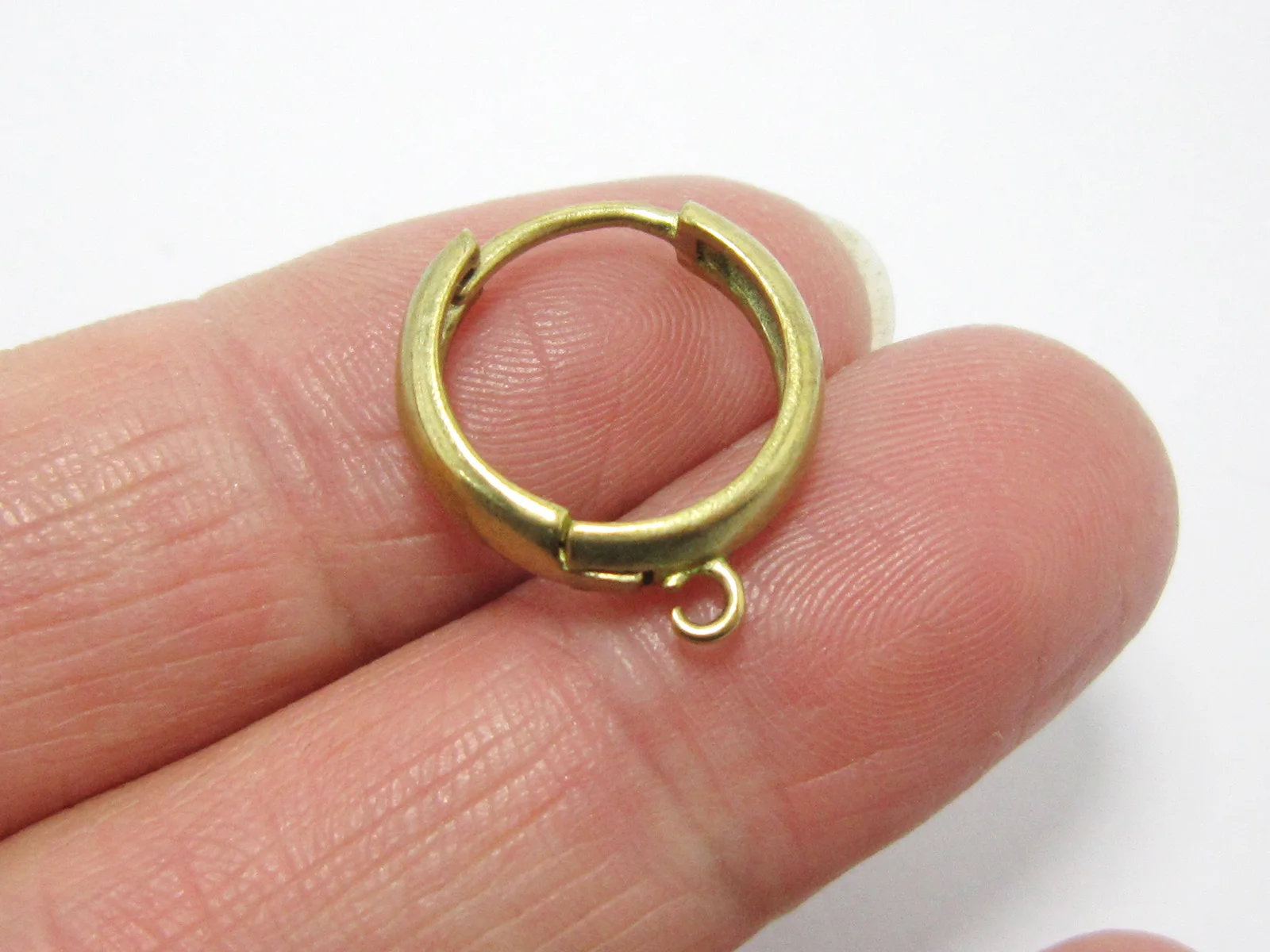 

10pcs Brass leverback Earring clasps 18x16x4mm Round raw brass ear hooks with bail -R1211