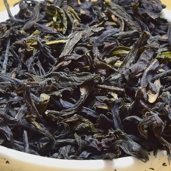 Feng Huang Dan Cong basil branches 100 gr dark oolong Chinese tea |