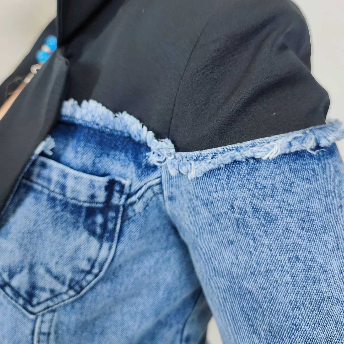 

2021 double color spring autumn new Denim jacket women short slim slimming hole embroidered Denim women's clothing coat
