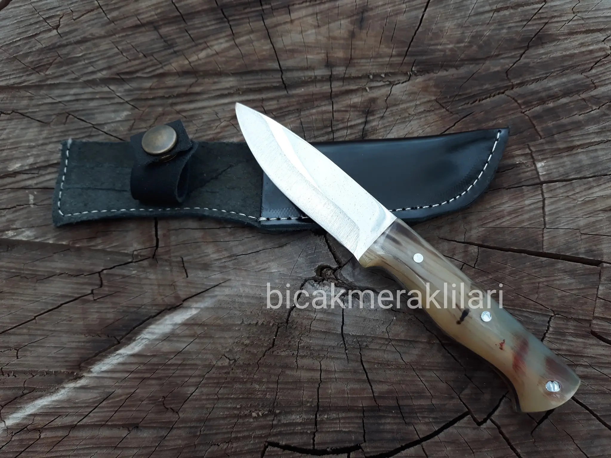 

Small Bushcraft Knife 14.5cm Overall Length 3mm Steel