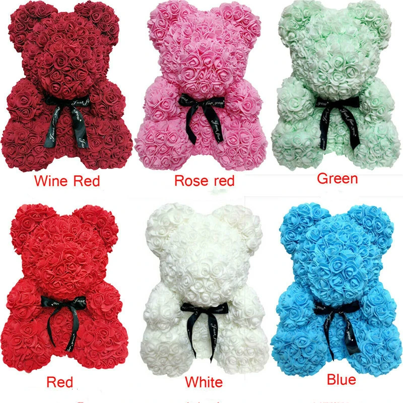 Розовой мишкой и принтом в виде сердечек подарок девушке на день рождения