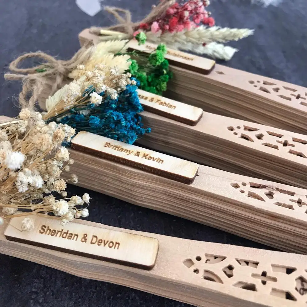 50 Pcs Sandalwood Hand Fan Personalized Wooden Wedding Engagement Favors Gifts for Guest Decoration Rustic Party Custom Marriage