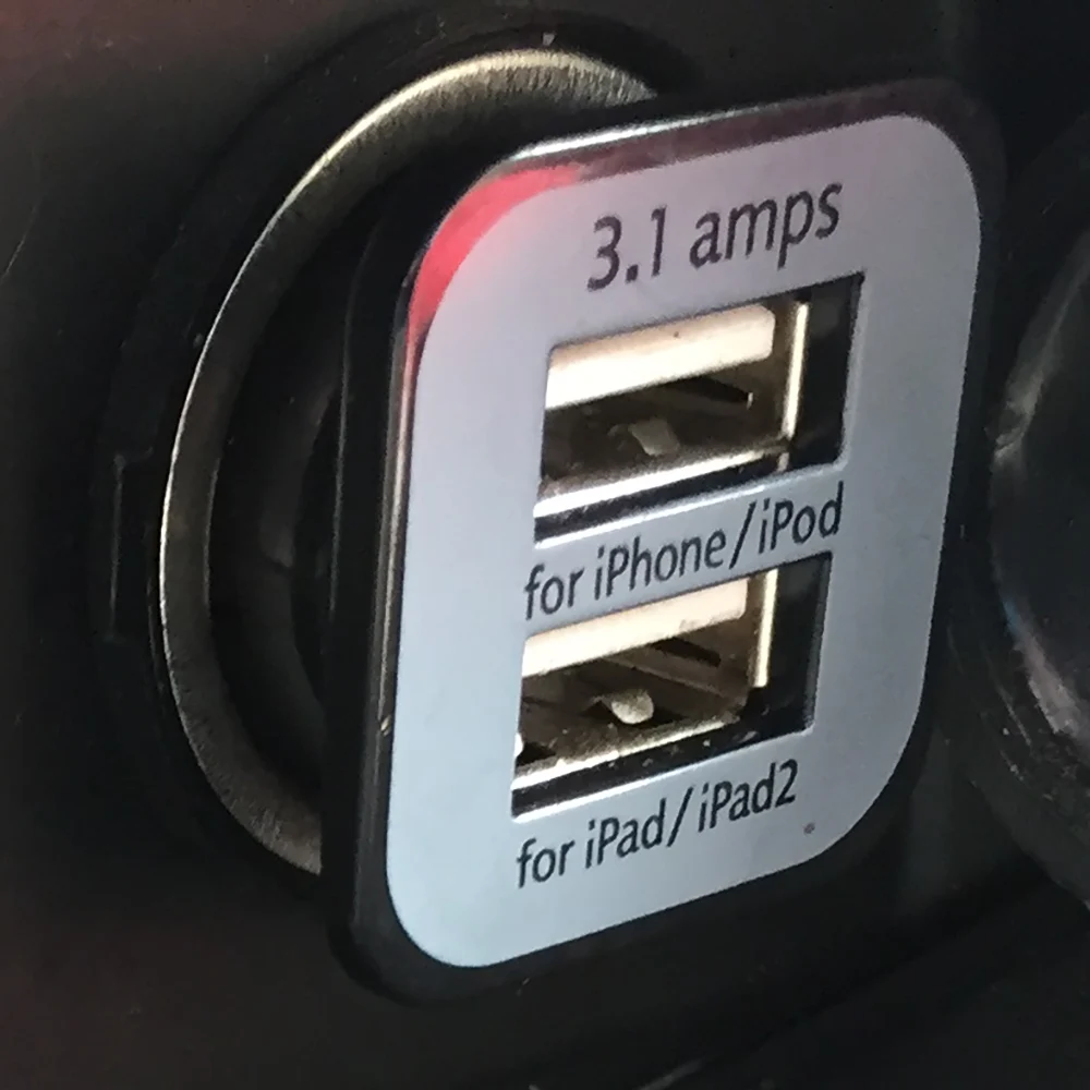 Автомобильное зарядное устройство /Espada ACU5 /авто-зарядка car charger/ вход DC 12-24V выход