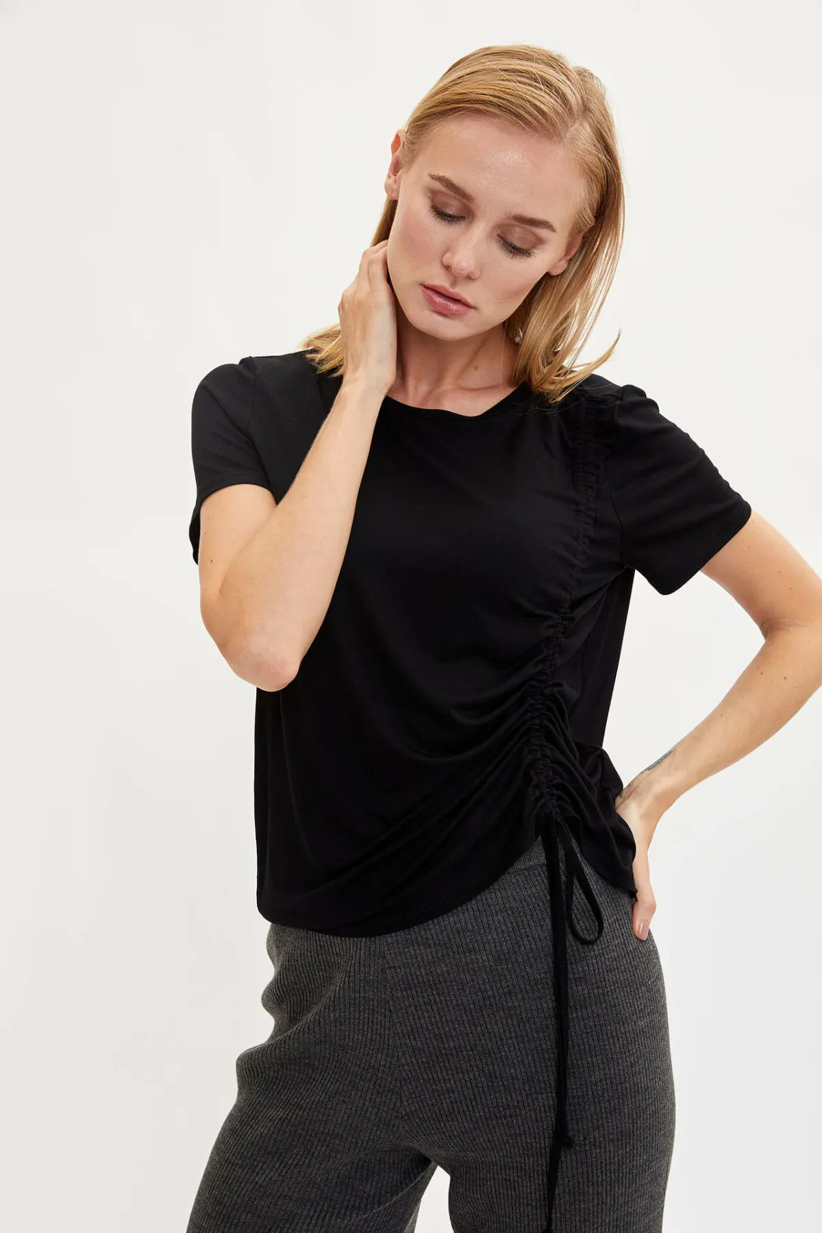 Дефакто женский короткий рукав черный топ тройники Женские повседневные на