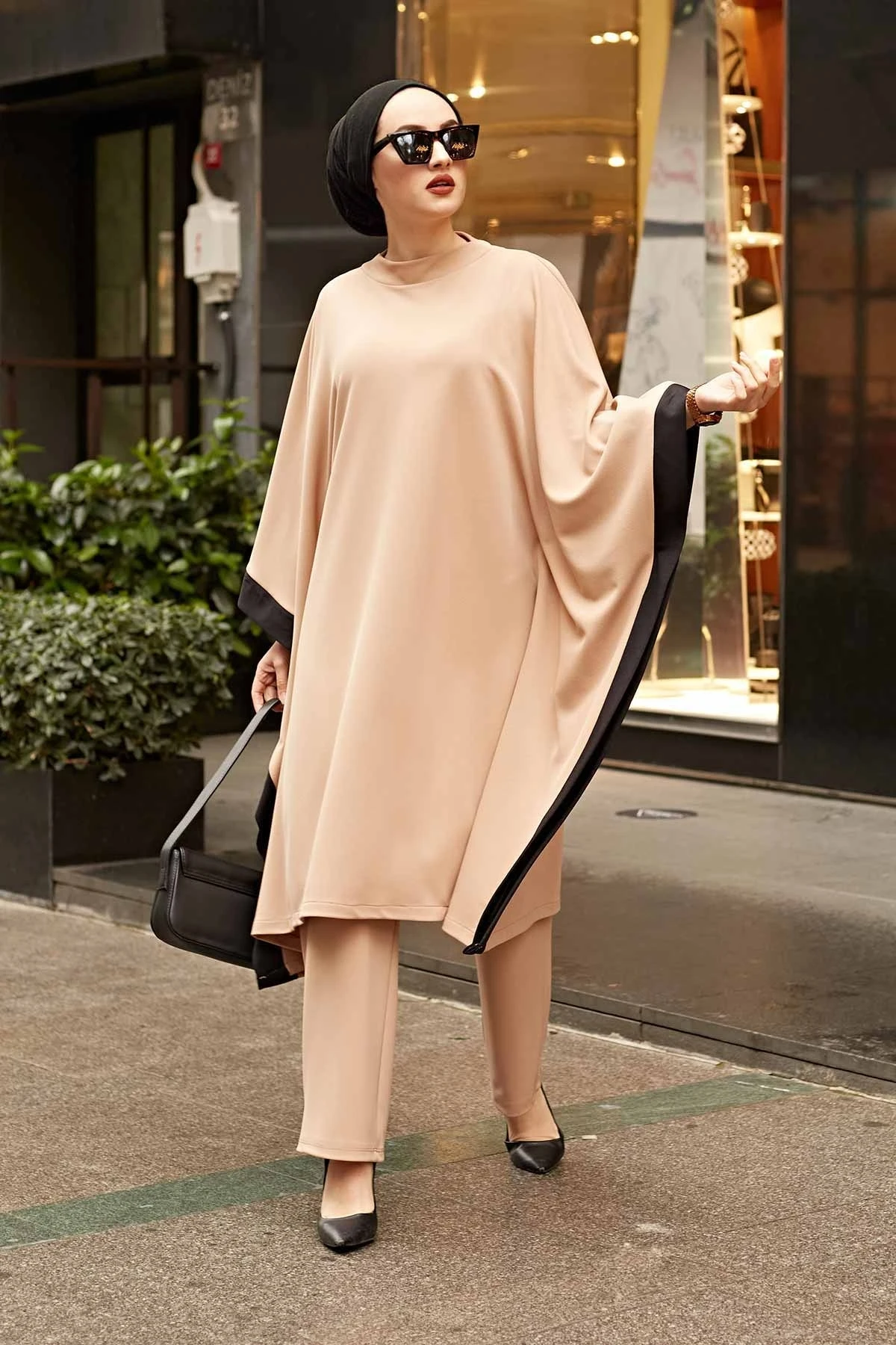 

Shabby Double Suit Cotton Polyester Fabric Trousers Elastic Waist Two Colours Half Arm Kayak Collar Women Muslim Fashion Hijab