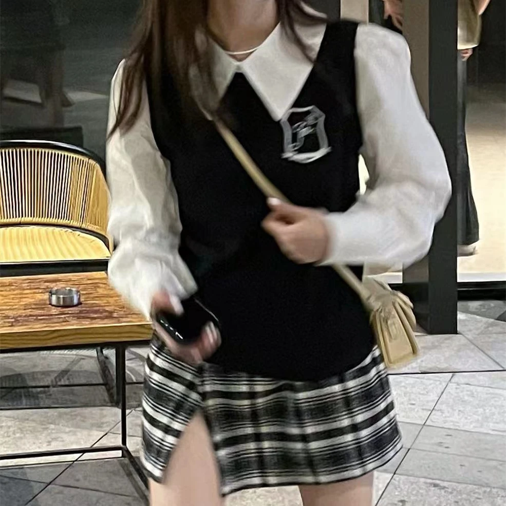 

Preppy Style Top Female Blouse School Sister Patchwork Shirt Women Jk Japanese Style Wear Fake Two-piece Design