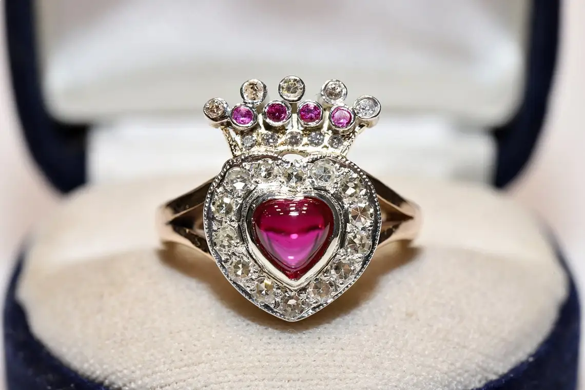 

Vintage Original Art Deco 14k Gold Natural Diamond And Turmaline Decorated Pretty Strong Ring