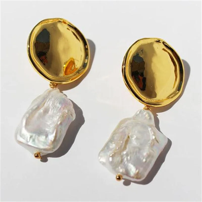 

Vintage Middle Antiquity Trendy Baroque Round European and American Retro Freshwater Pearl Earrings Women