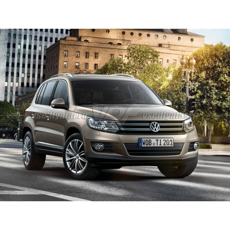 Volkswagen Tiguan (2011-2017) с AFS на Hella 3R Переходная рамка V2 | Автомобили и мотоциклы