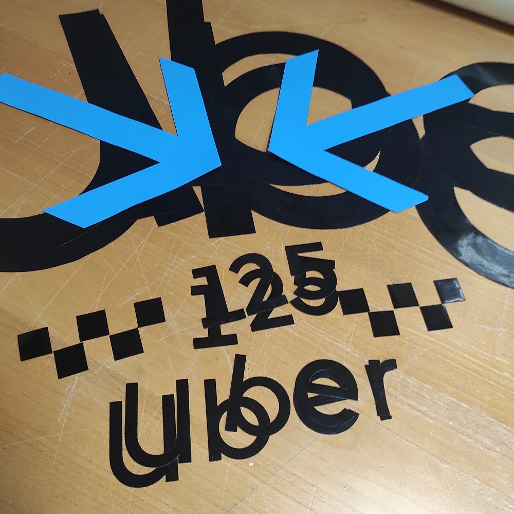 Наклейки на автомобиль магнитные Uber / Убер Брендирования такси Россия размер 100% |