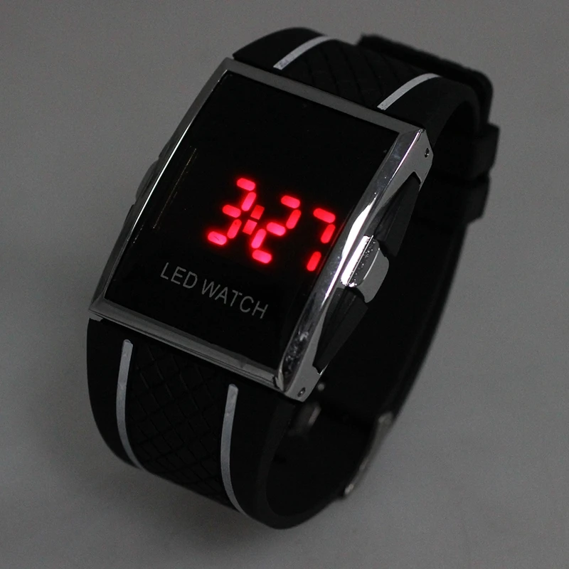 Новые светодиодный ные цифровые спортивные наручные часы с ремешком для женщин и
