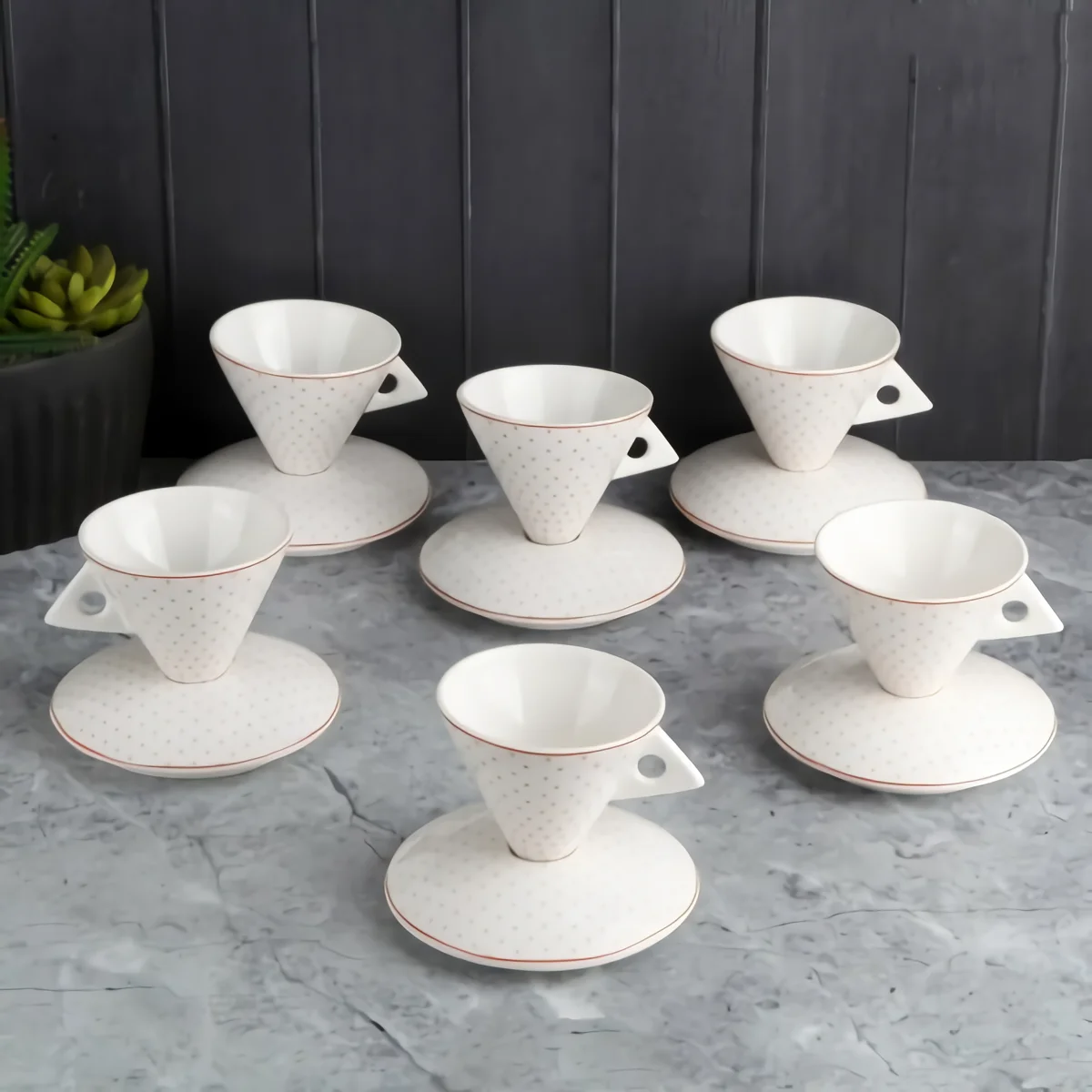 

6 Pcs Bone China Cone Type Espresso Glass Cup Coffee Cup and Saucer Set Demitasse Pyramid Original Product Gift Box Tazas اكواب