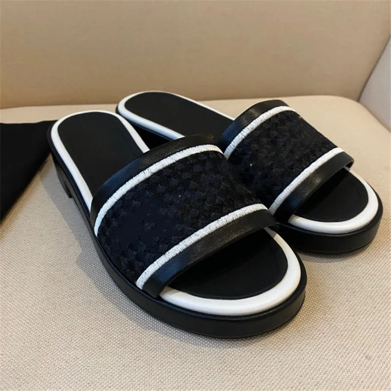 

Women's Woven color matching flat slippers top single quality women's slippers Luxury brand designer sandals slippers