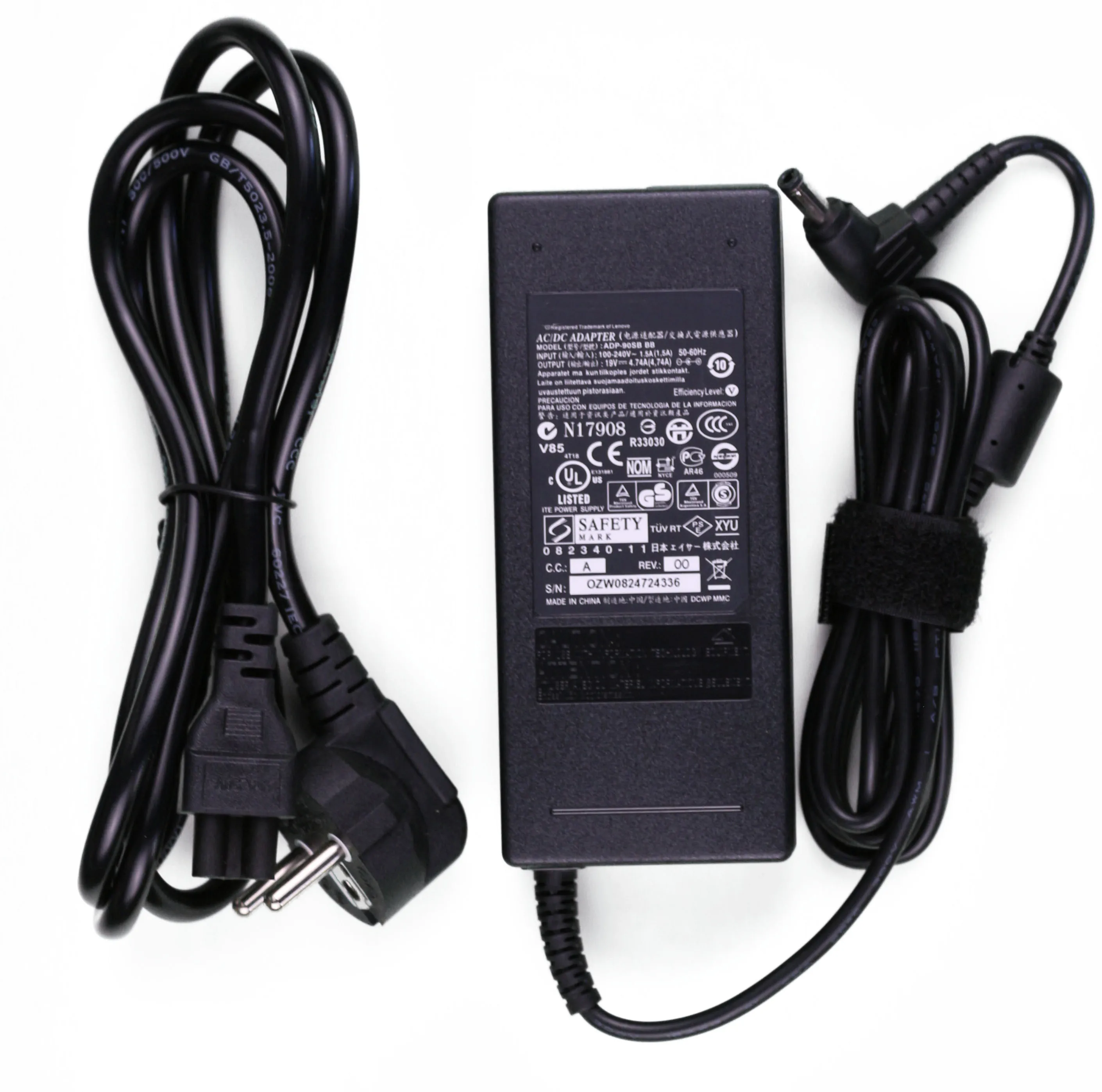 Блок питания Lenovo IdeaPad P400 (зарядка) |