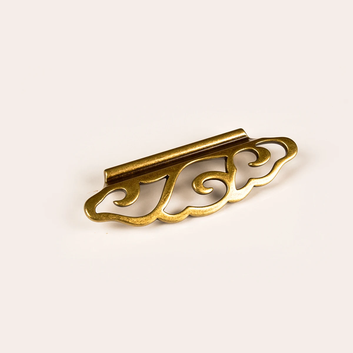 

Special Design Fluorescence Color Metal Cabinet Drawer Furniture Handle-Giusti Marca WMN642.H64.00D1