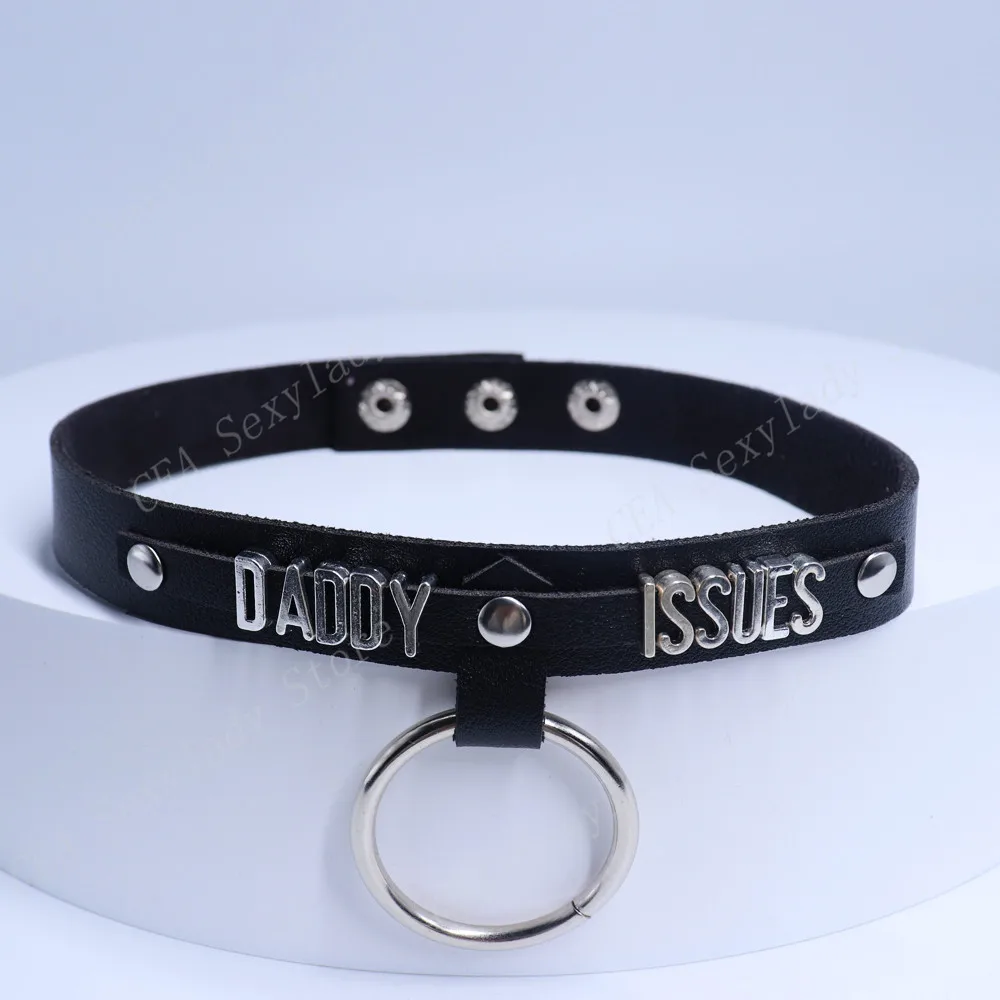 

Кольцо-чокер из искусственной кожи с надписью, кольцо ручной работы в готическом стиле, стиле панк, металлическая подвеска с заклепками, акс...