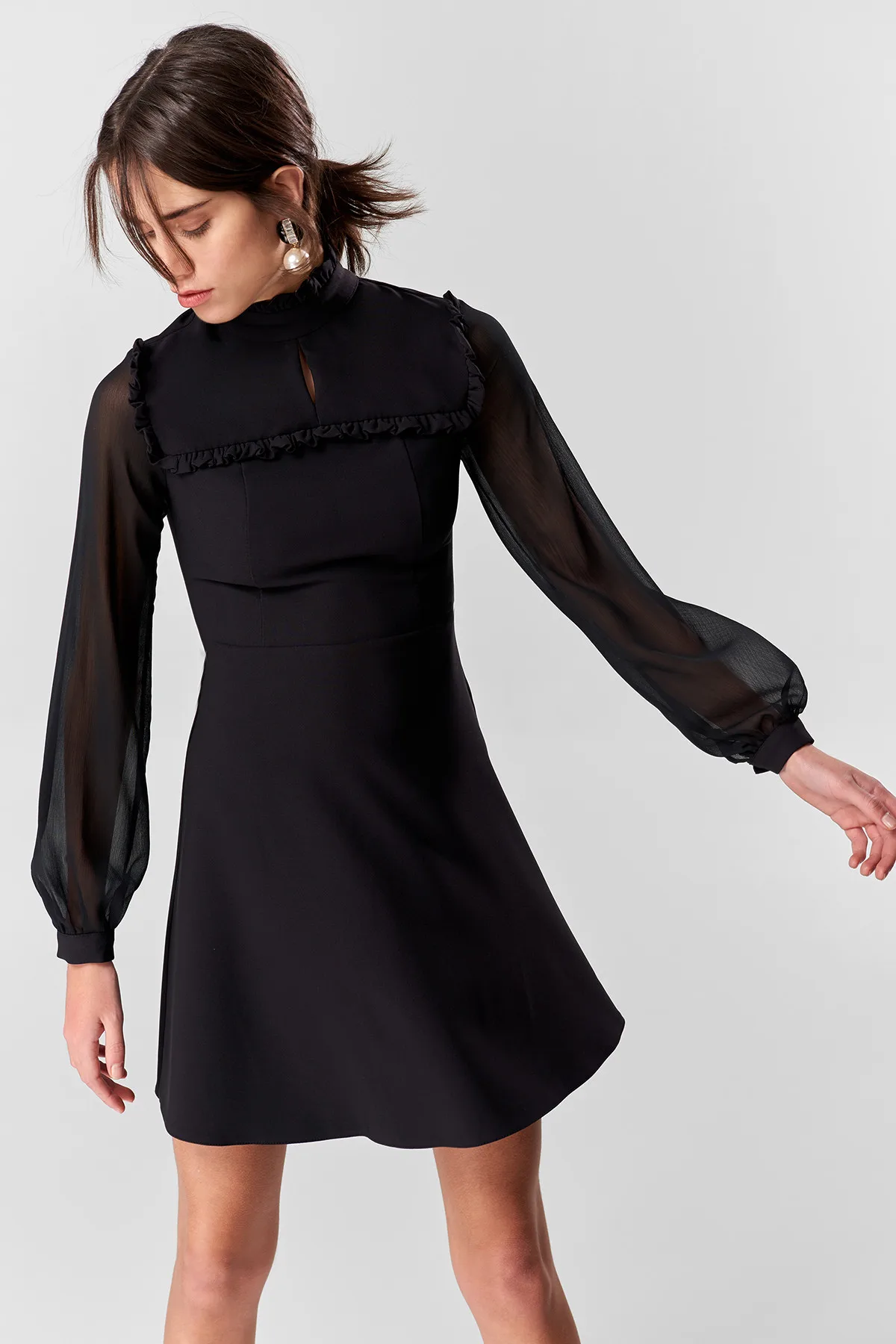Trendyol шифоновое платье с рукавами TOFAW18BB0010|Женские платья| |