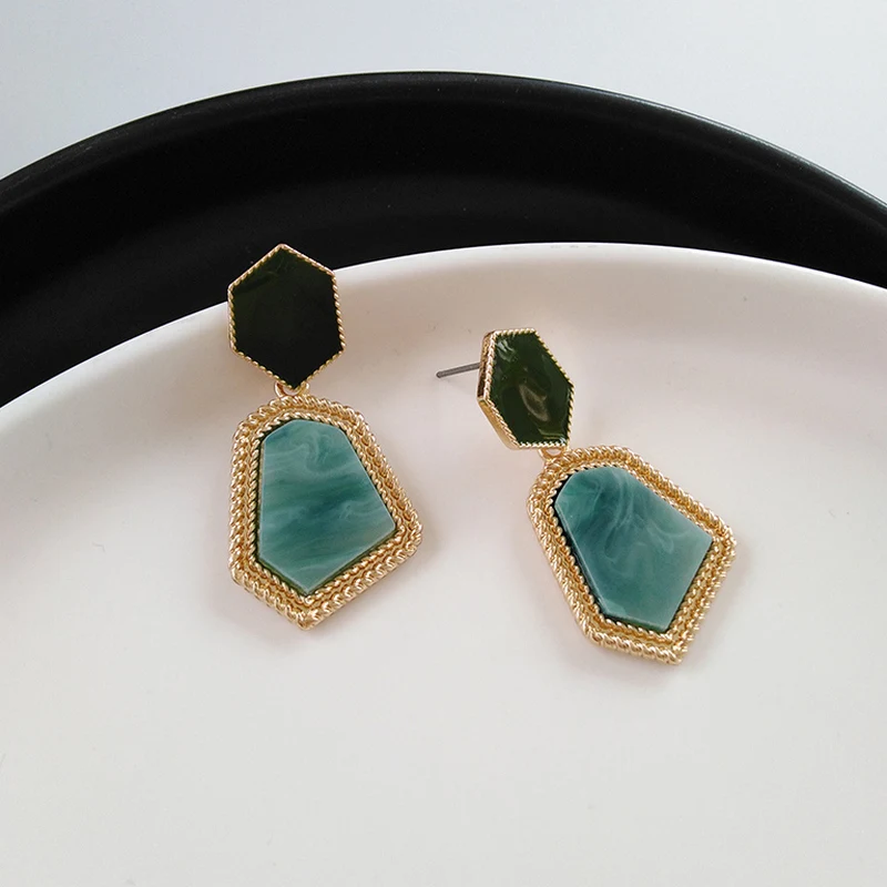 

Korean Elegant Lady Geometric Drop Earrings Aesthetic Green Earrings Trendy Women Creative Square Earrings Jewelry Vintage 2Y96