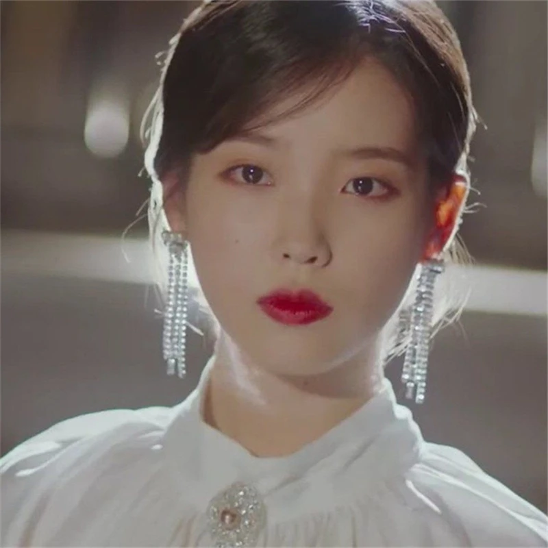 

iu Lee Ji Eun earring Fringed personality faux pearl crystal stud earrings for women brincos fashion jewelry mujer geometric