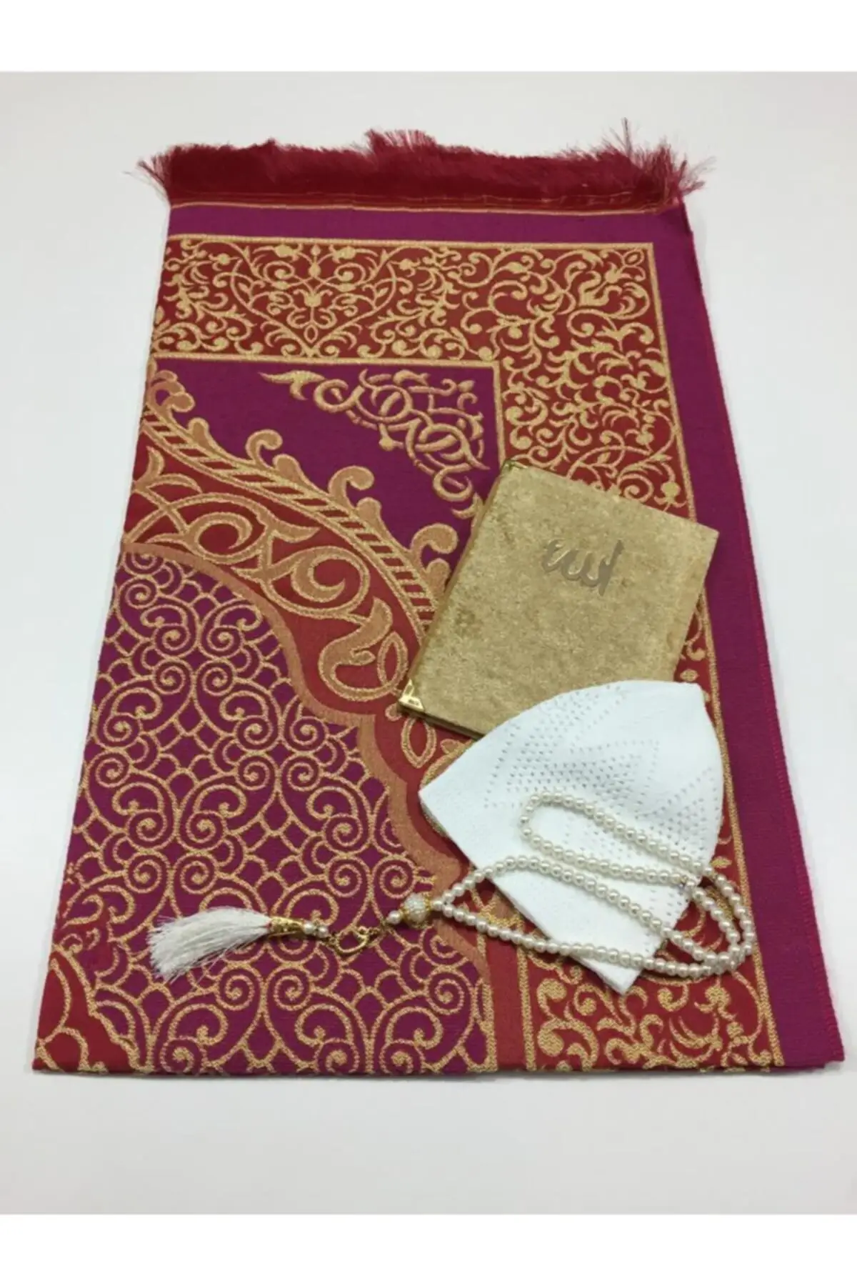 Мусульманский набор. Исламский набор. Коран четки и молитвенный коврик. Книга с молитвами мусульманская заказать.