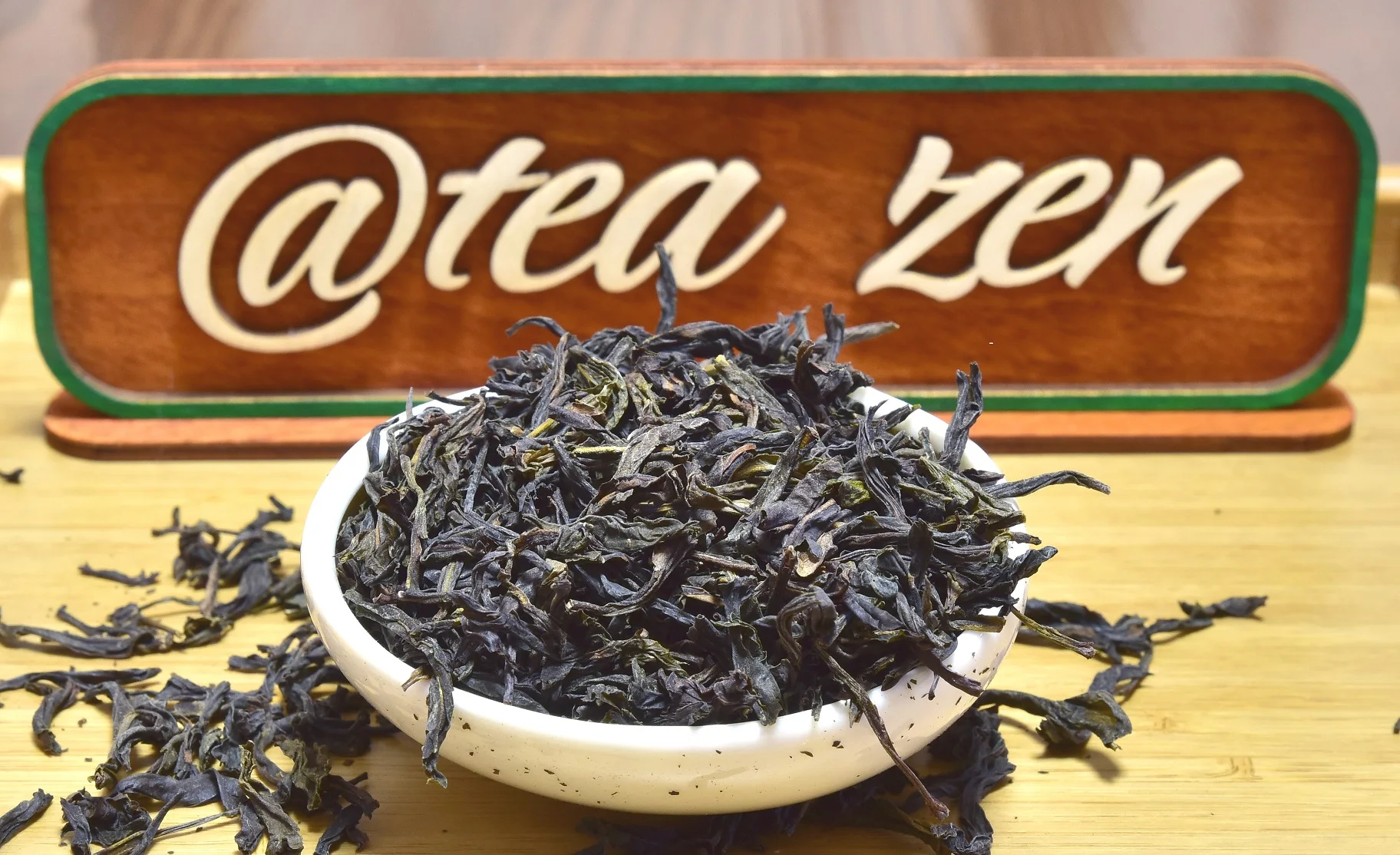 Feng Huang Dan Cong basil branches 100 gr dark oolong Chinese tea |