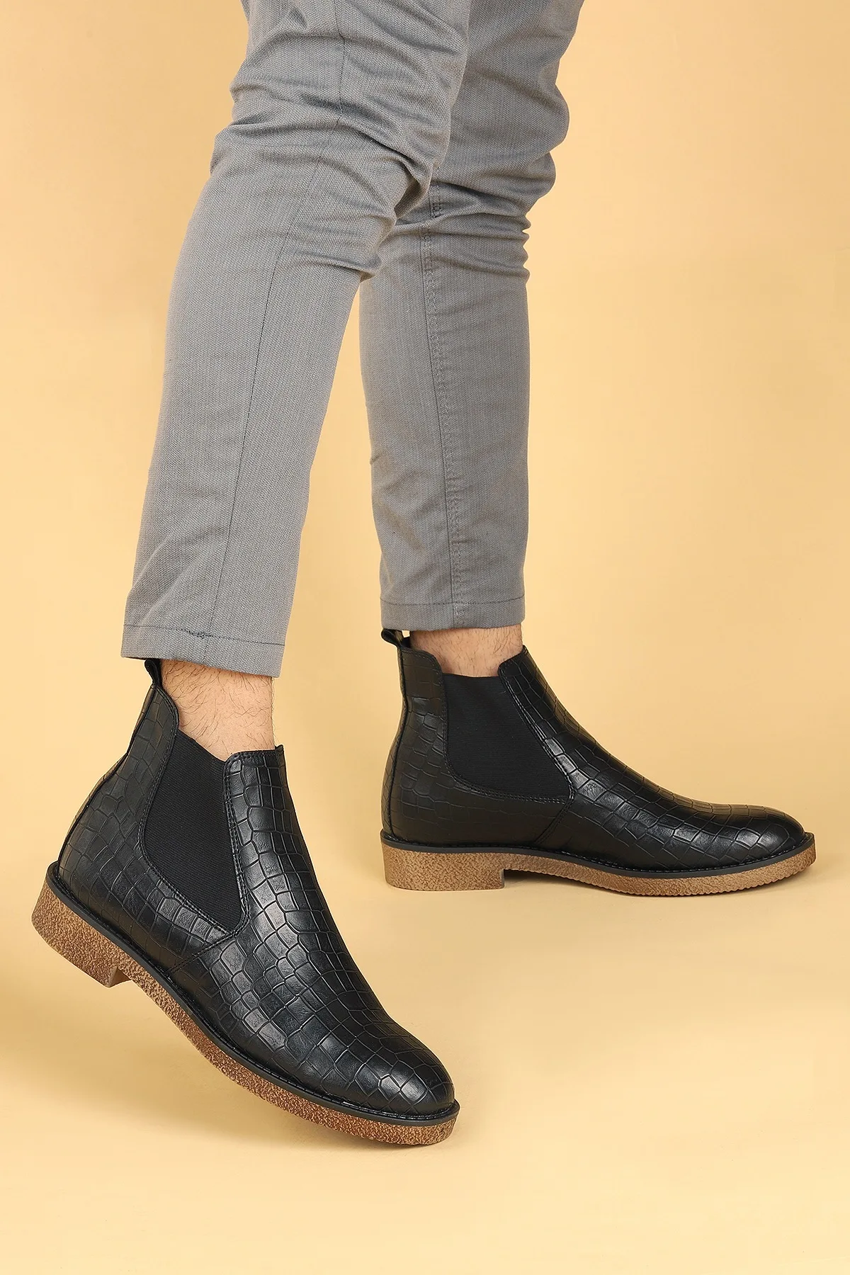 

Chelsea Boots For Men Ankle Boots Style Winter Shoes, Stylish Comfy and Hard-Wearing Thermo Sole Boot