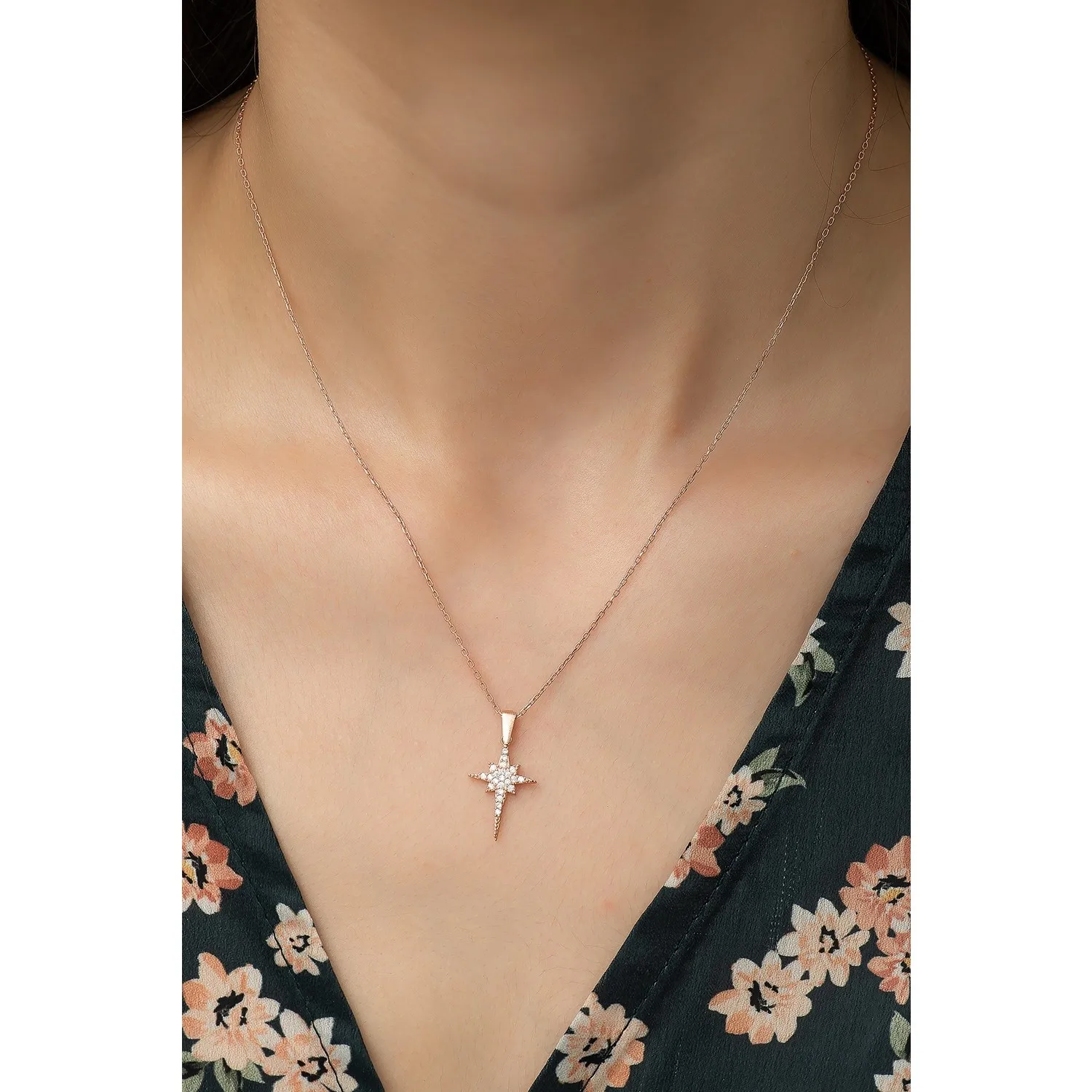 

Women's 925 Sterling Silver Tiny Pole Star Women Necklace Chain Length: 42 Cm Zircon Rose Gold Plated includes Gift Box