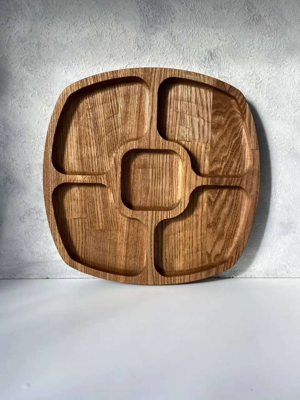 Менажница деревянная для сервировки стола блюдо из дерева круглая тарелка