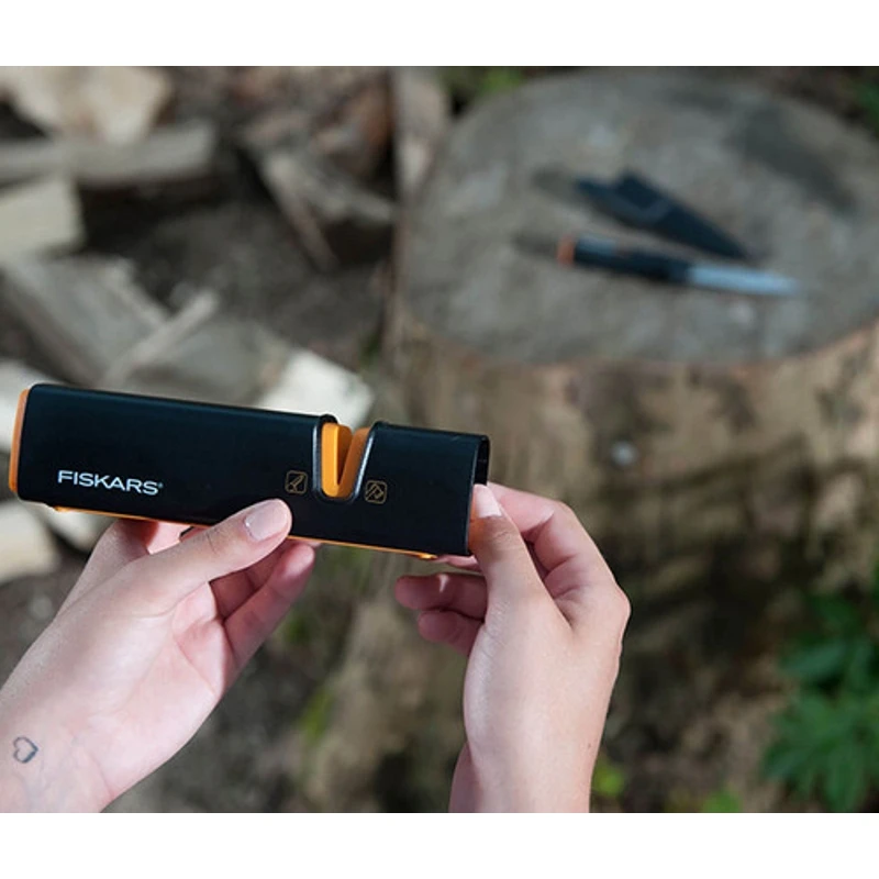 Точилка для топоров и ножей Fiskars Xsharp™ (1000601) | Инструменты