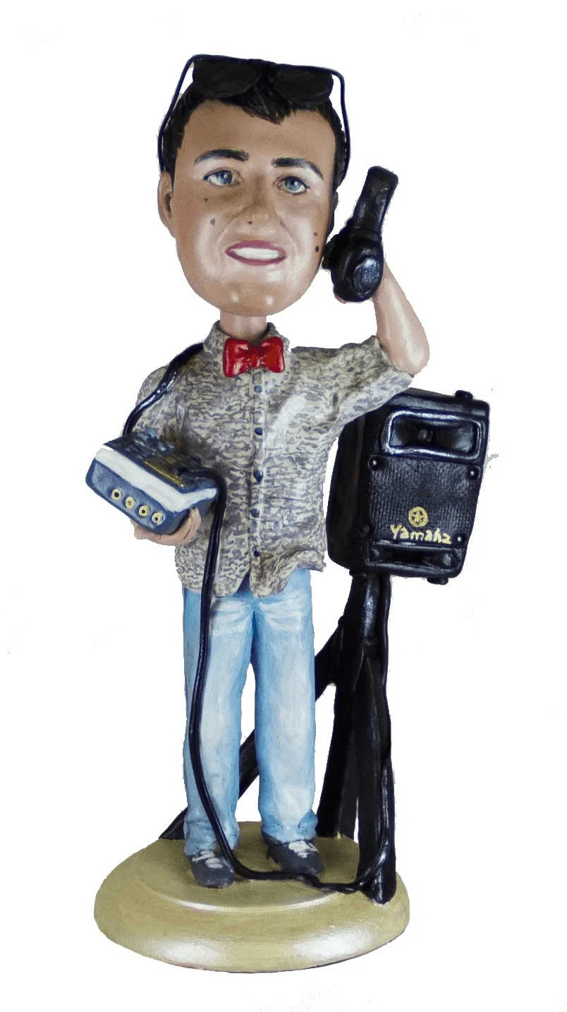 Подарок диджею Яркий диджей на пульте 20см. | Дом и сад