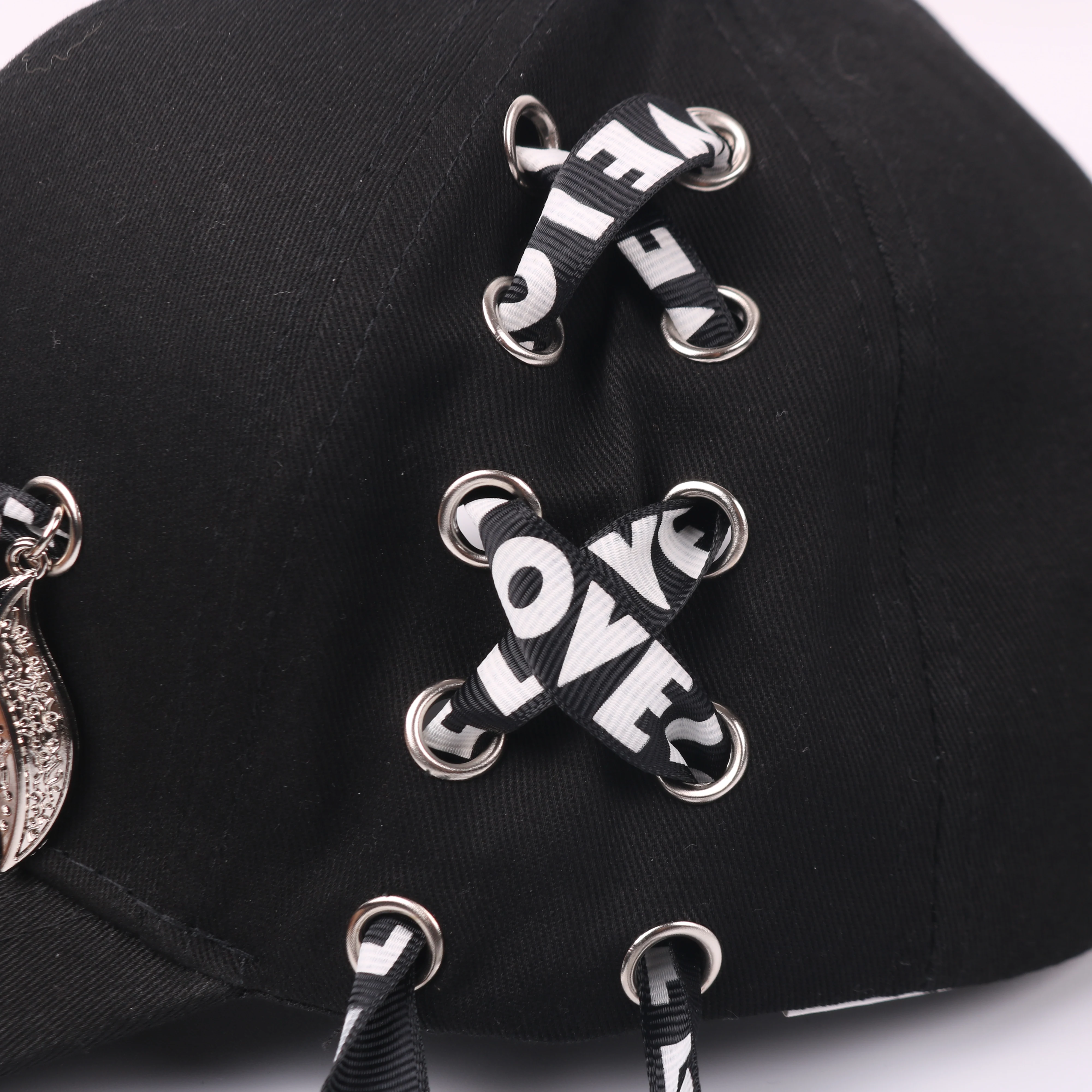 

2021 New Hat Women Korean Couple Hip Hop Baseball Caps Fashion Men Youth Leisure Out Sun Hat Student Cap Gorra Hombre Snapback