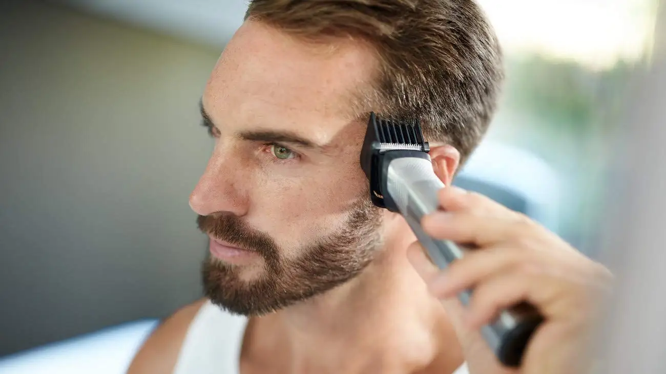 Набор для ухода за лицом Philips Norelco MG7750/49 серия 7000 с триммером бороды головы тела и