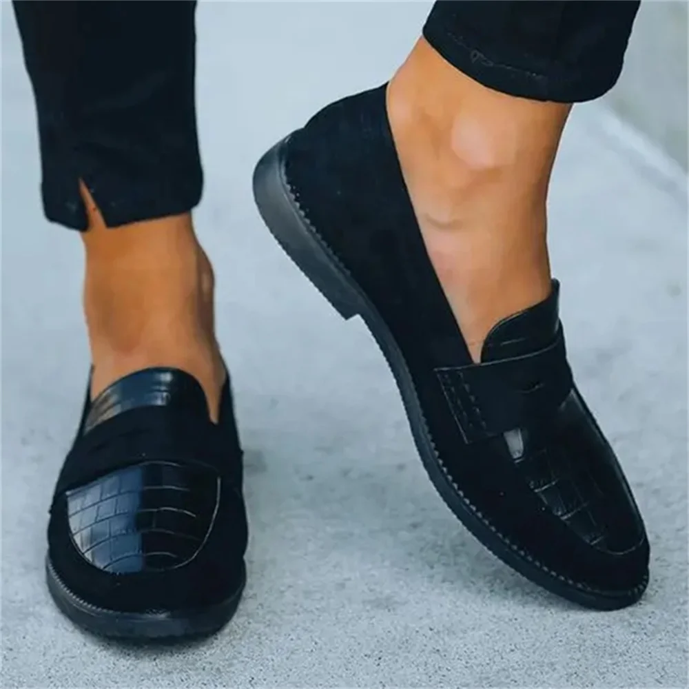 Comfortable And Elegant Woman's Shoes With Low Heels Round Toe  2023 Casual Pure Black Plus Size Luxury Loafers Womens Shoes