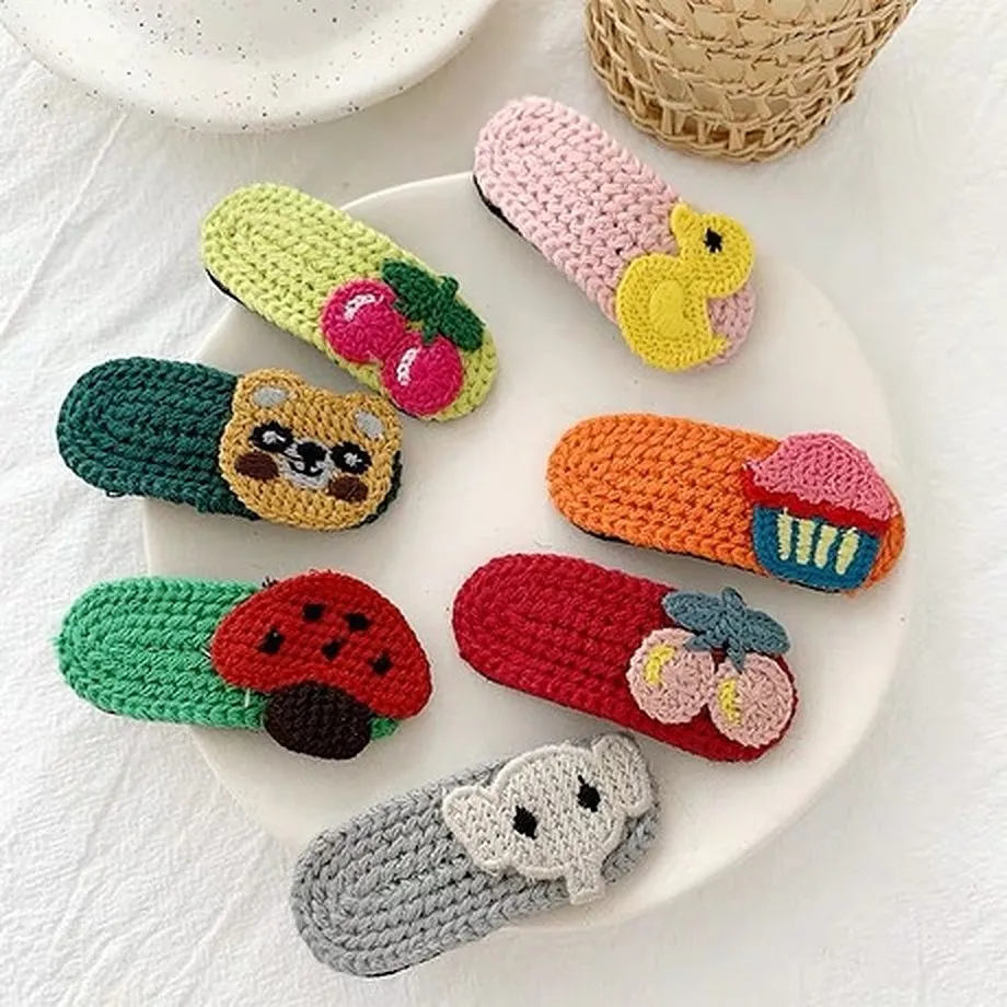 Осень и зима Корейская мода шерсть вязаный милый мультфильм медведь фрукты BB