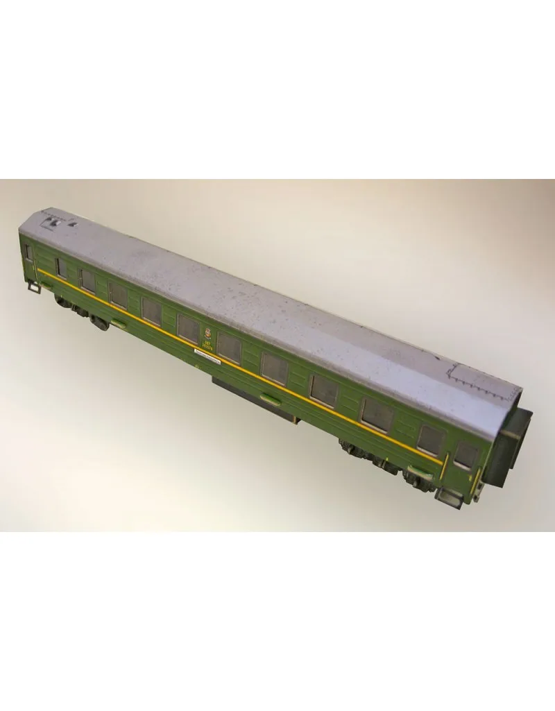 Спальный вагон (зеленый) Сборная модель из картона масштаб 1/87 H0 пазл 3D puzzle
