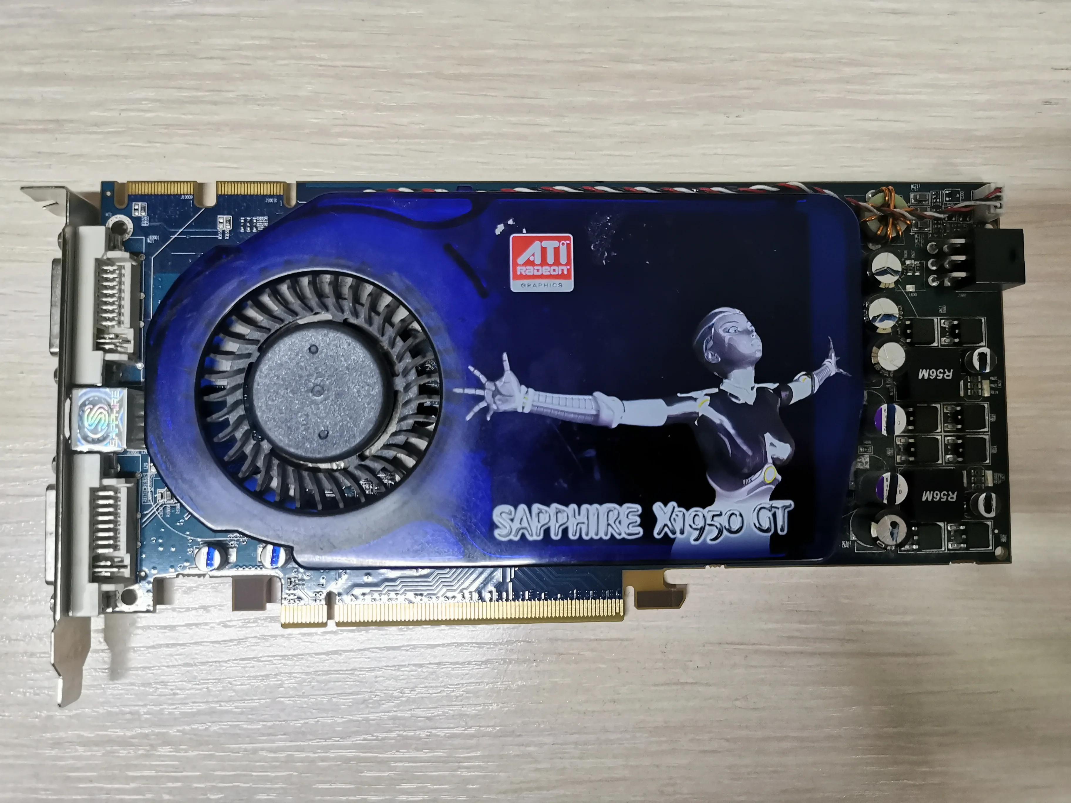 Sapphire Technology ATI Radeon X1950 GT 256 Мб gddr 3 Sdram PCI Express x16 | Компьютеры и офис
