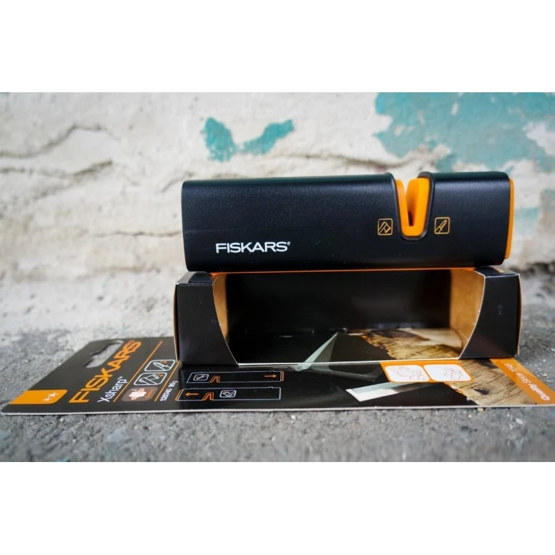 Точилка для топоров и ножей Fiskars Xsharp™ (1000601) | Инструменты