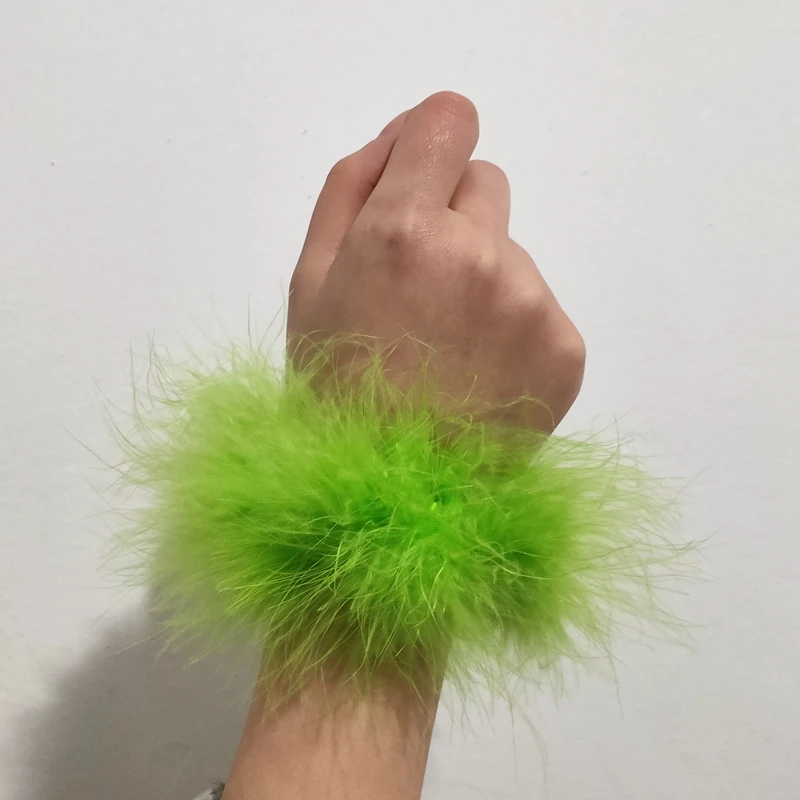 

1 PC Ostrich Fur Cuffs Women Real Ostrich Feather Slap Bracelets Furry Bracelet Hair Ring Sweet Color Wristband Hair Accessorie