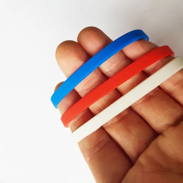 Узкие Силиконовые браслеты. Сет из 3-х штук без логотипа. Палитра триколор |