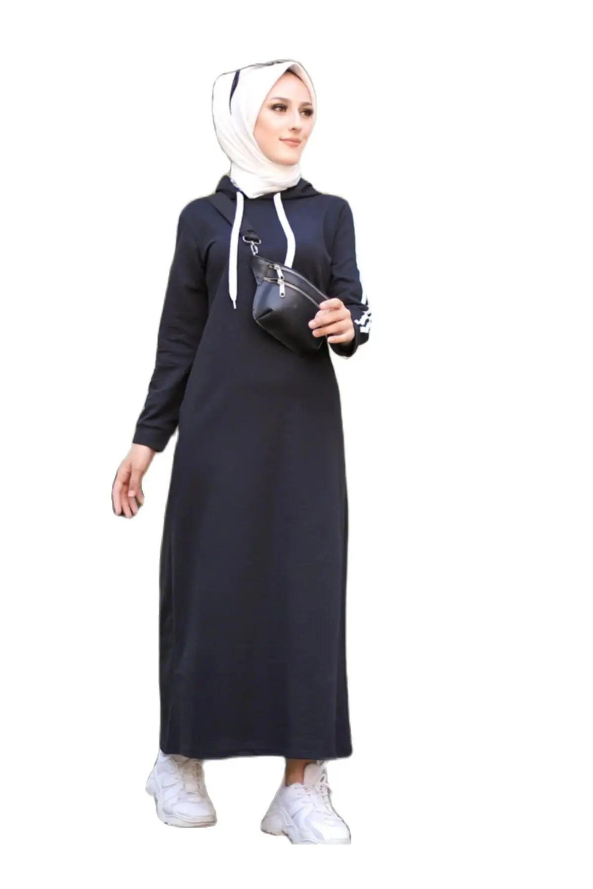 Фото Женское черное платье с капюшоном повседневная и стильная одежда в исламском