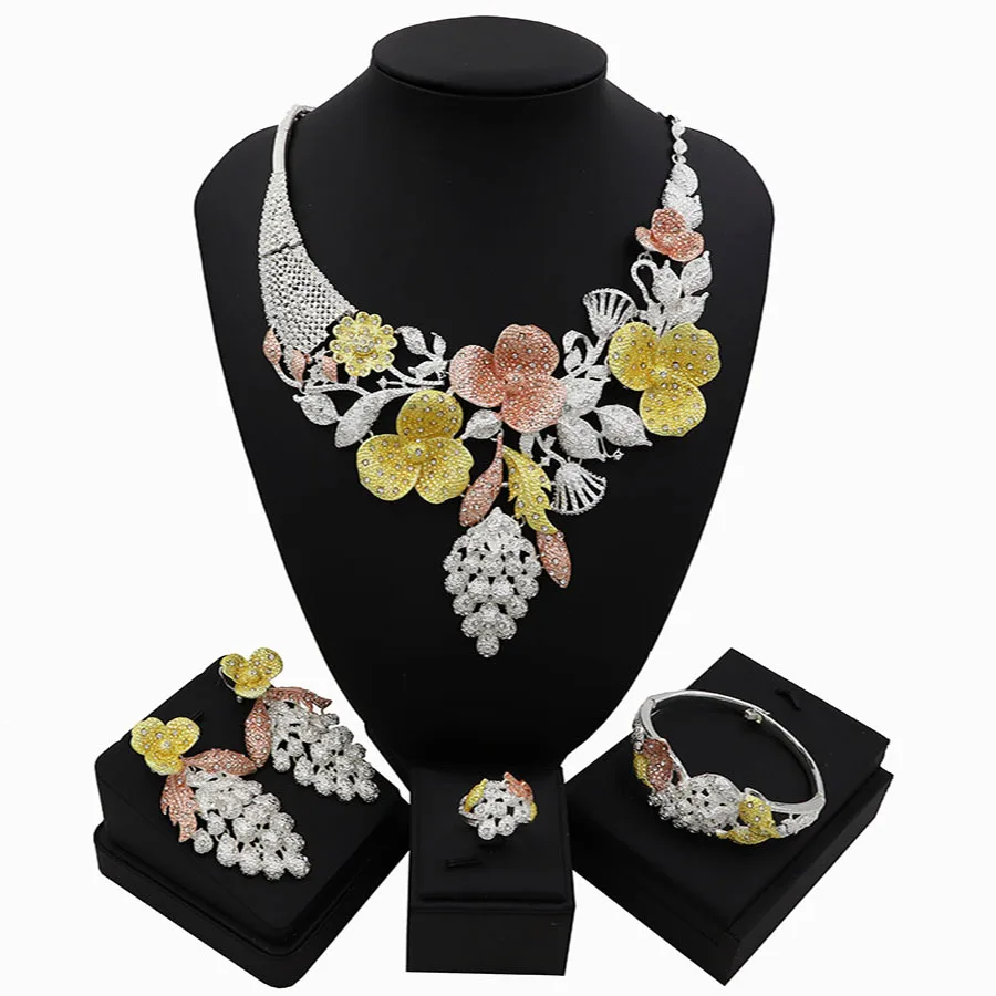 Комплект из колье серёг кольца и браслета|Ювелирные наборы| |