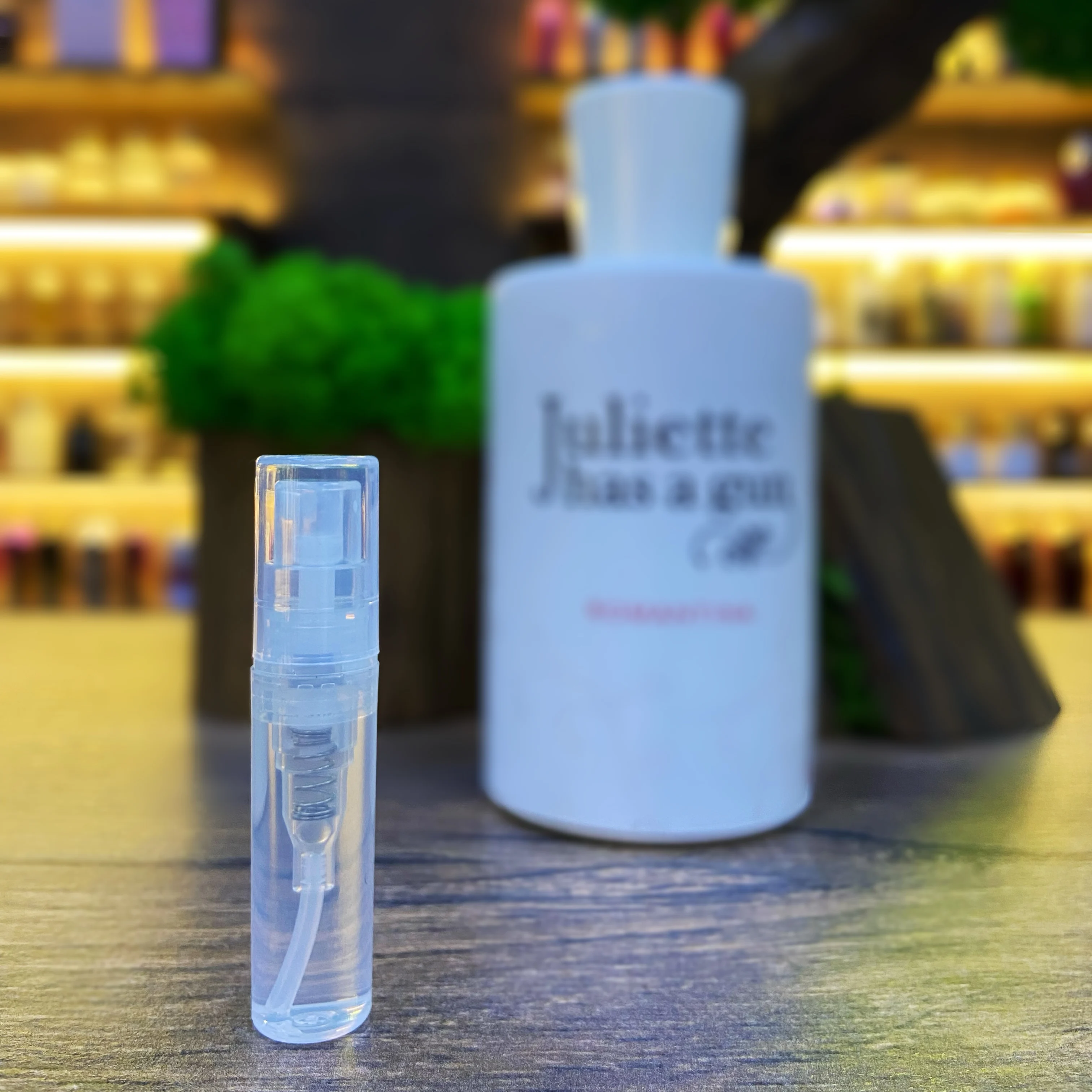 Perfumery Sample from Juliette has a gun - Romantina niche original perfume. 2 3 5 10 ml. | Perfume
