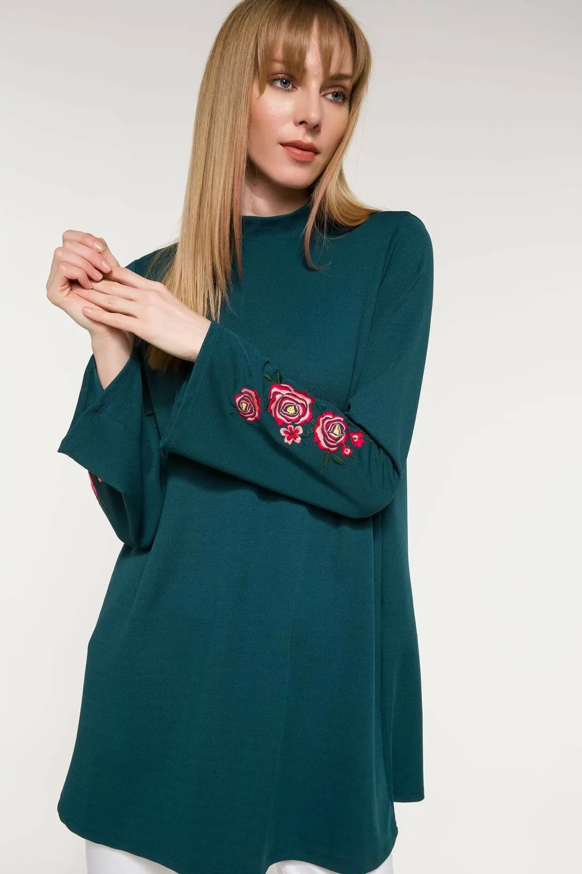 Женский трикотажный пуловер DeFacto Свободный Повседневный свитер с круглым